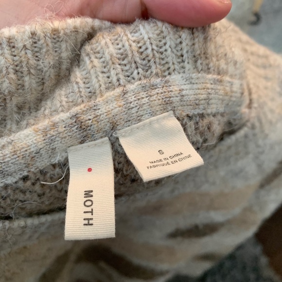 Moth sweater - Picture 5 of 7